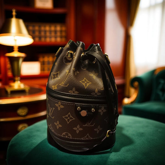 Louis Vuitton Brown signature bag