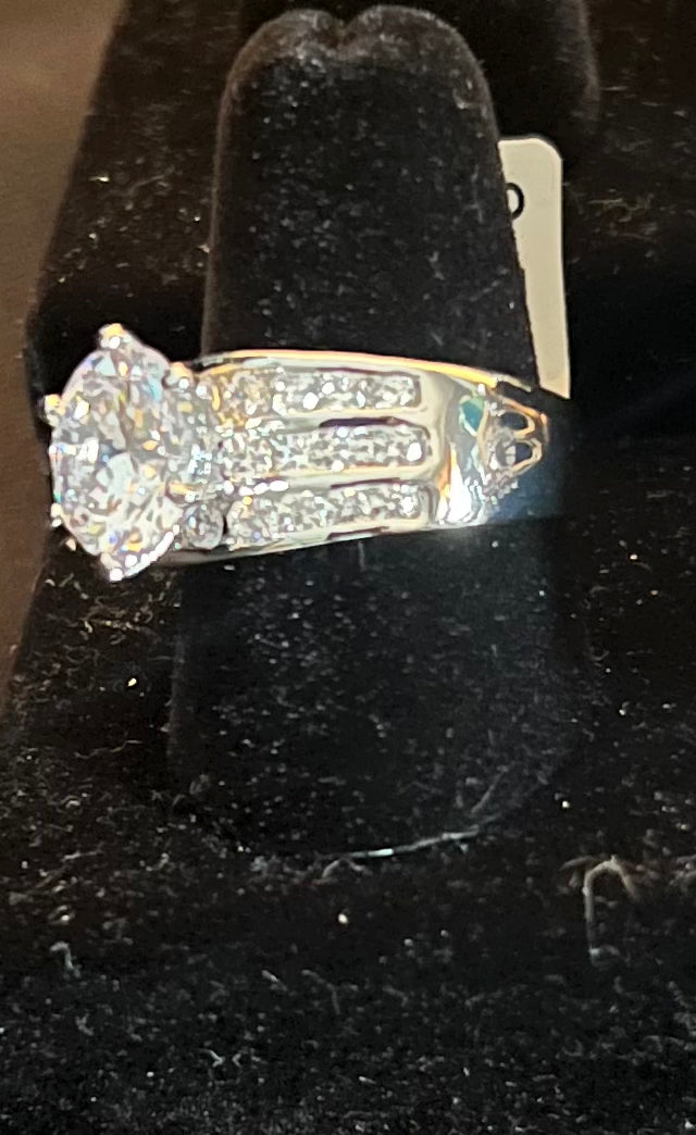Diamond Elegance ring