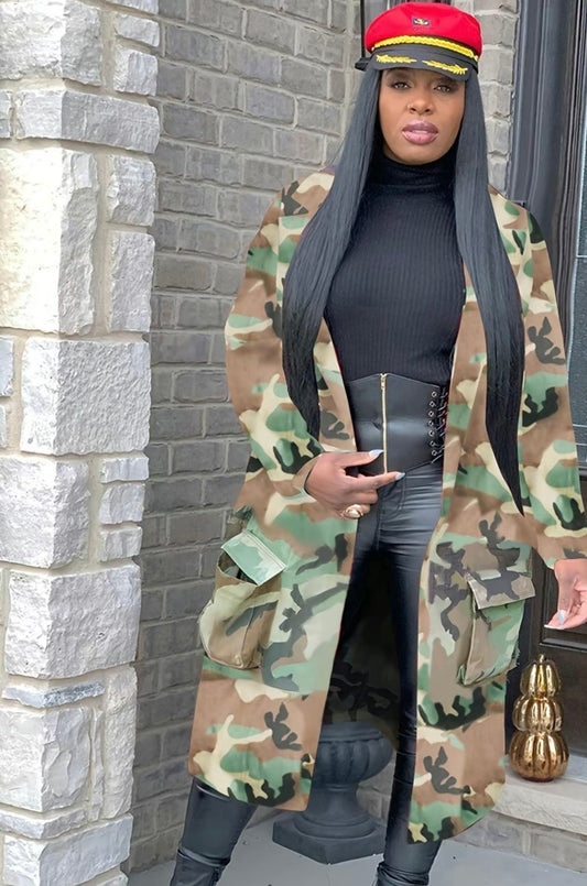 Women’s cameo print pocket trenchcoat