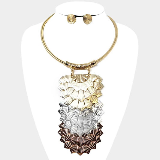GOLD METAL ART DECO DROP NECKLACE