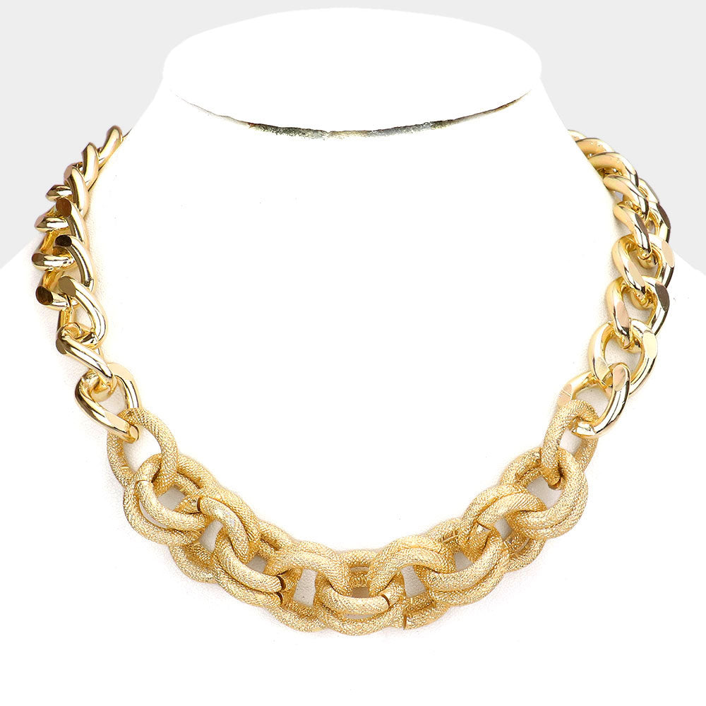 EXTURED OPEN METAL CIRCLE CHAIN LINK NECKLACE