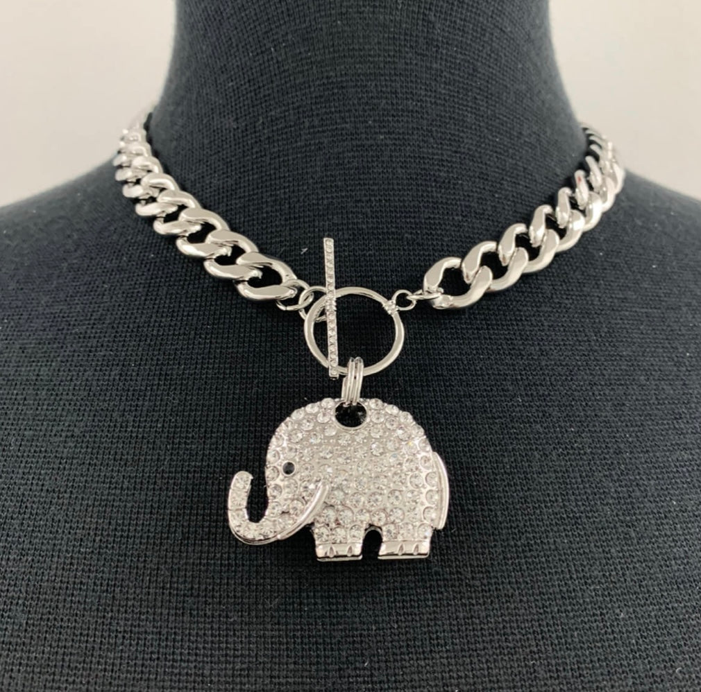 Bold luck Elephant Necklace set