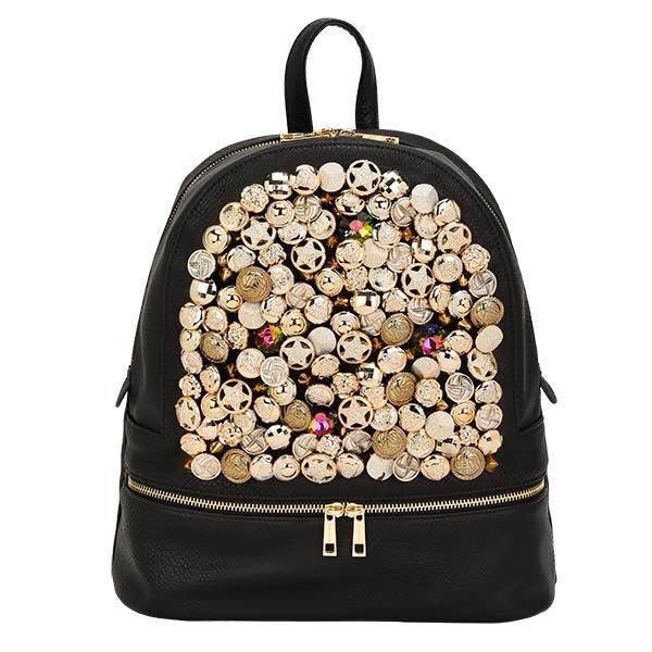 CHARM N’ CHIC
