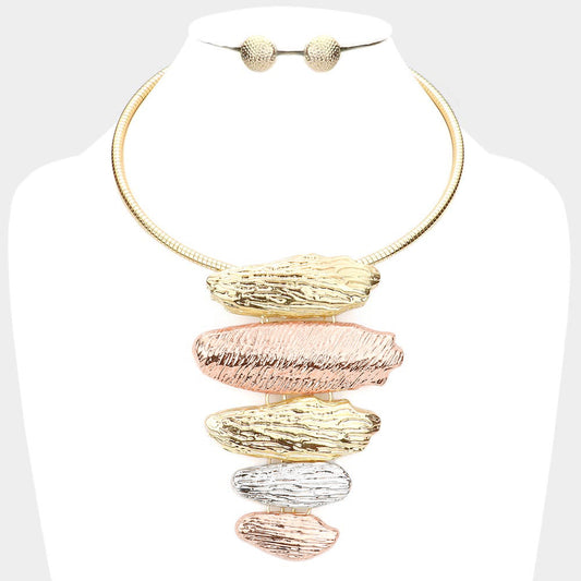 ABSTRACT BOLD METAL LINK NECKLACE