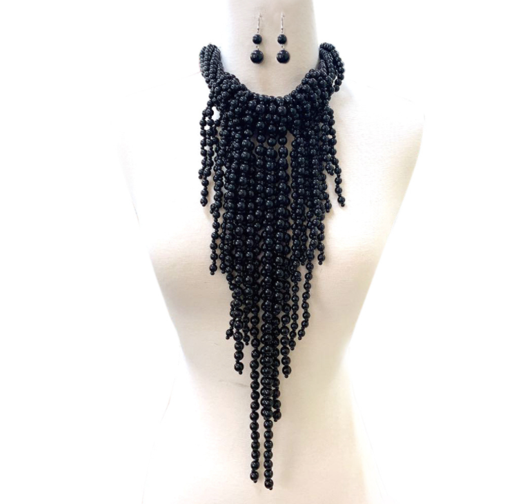 Black fringe Pearl