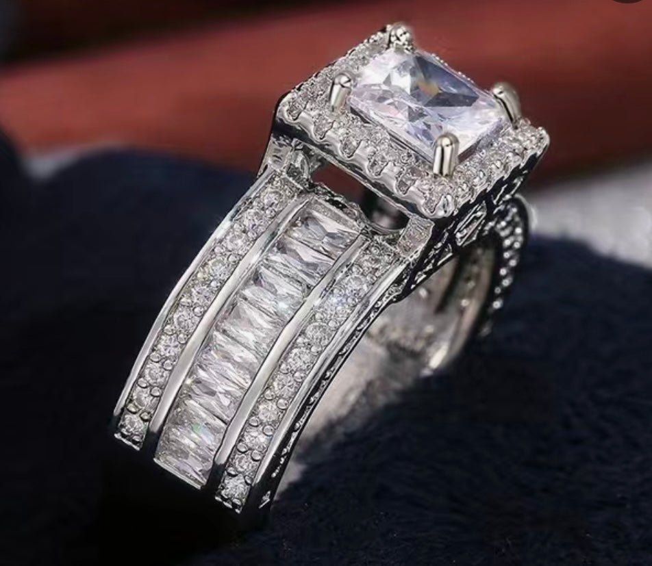 Dazzling Diamond ring