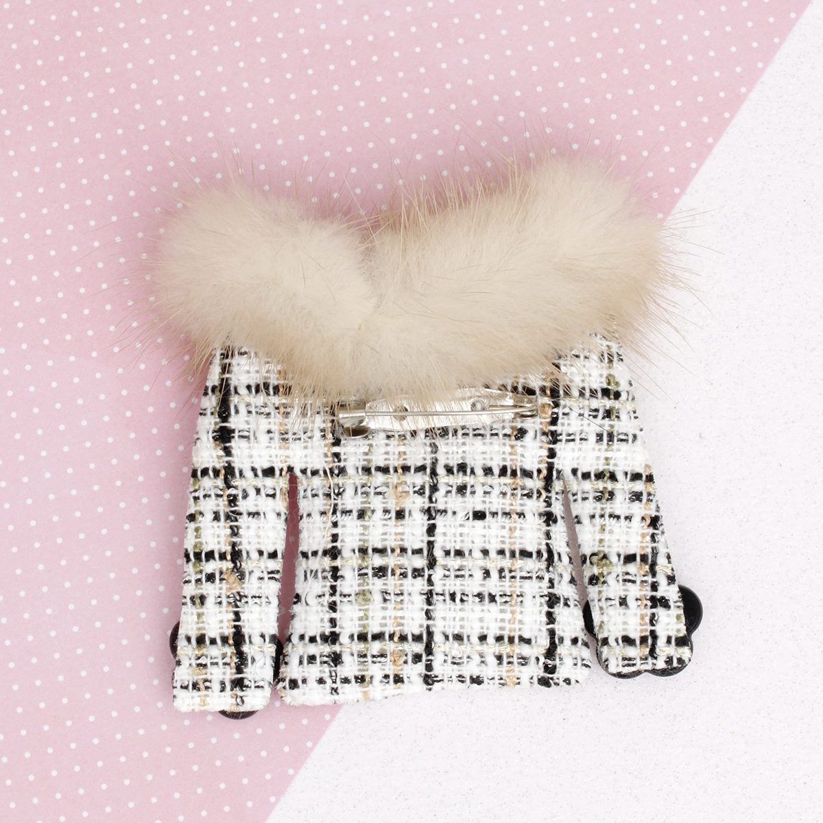 Brooch White Tweed Fur Collar Sweater Camellia