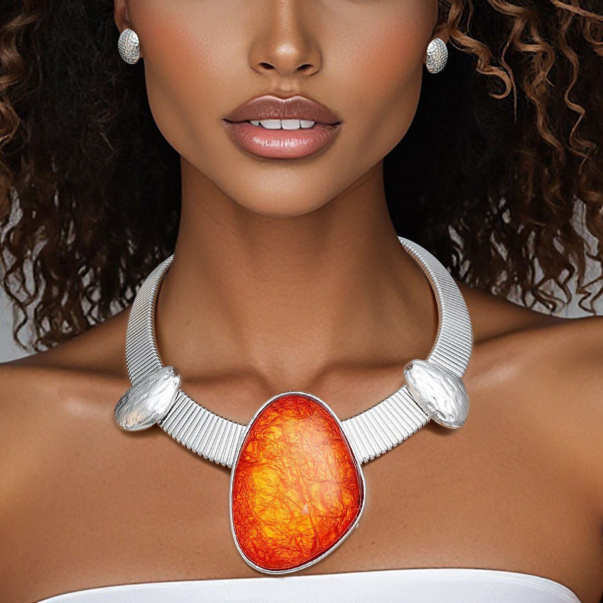 Collar Silver Omega Orange Resin Tribal Necklace