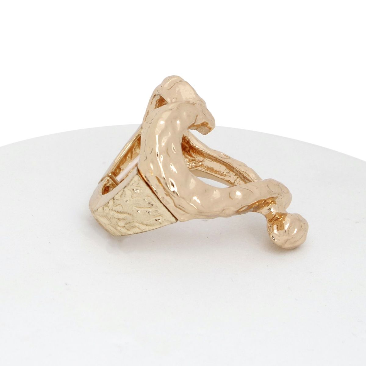 Ring Gold Metal Open Heart Stretch Statement