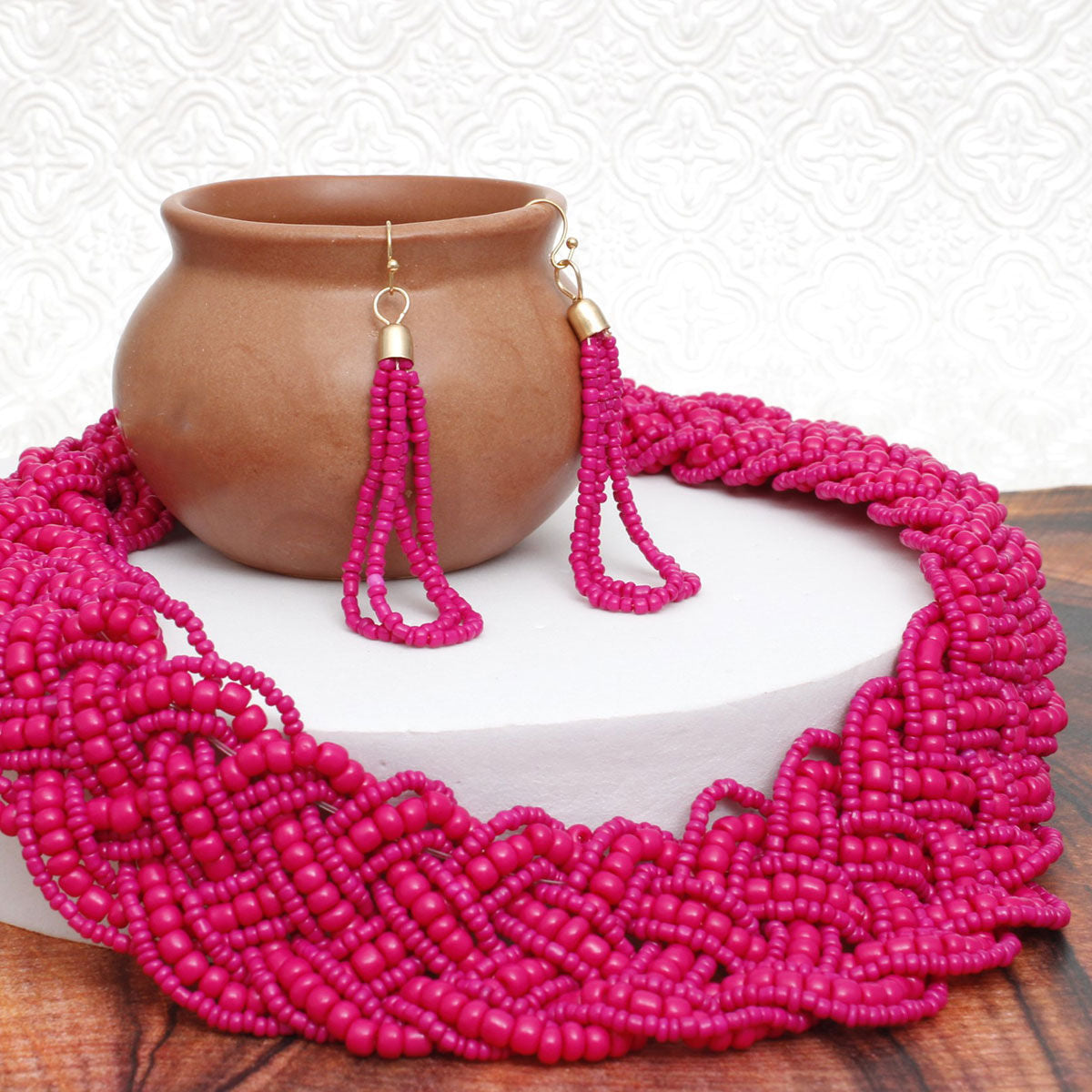 Collar Fuchsia Seed Bead Braided Collar Necklace