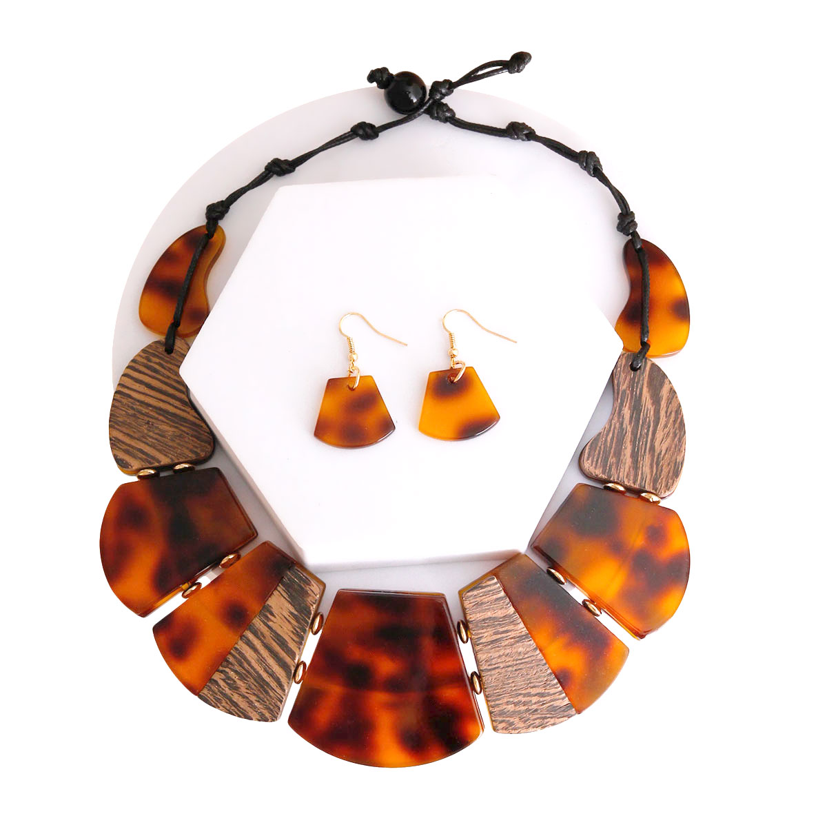 Tortoiseshell Celluloid Collar Set
