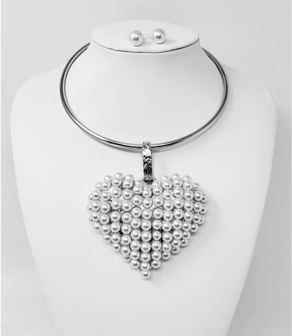 Big Heart Pearl Choker