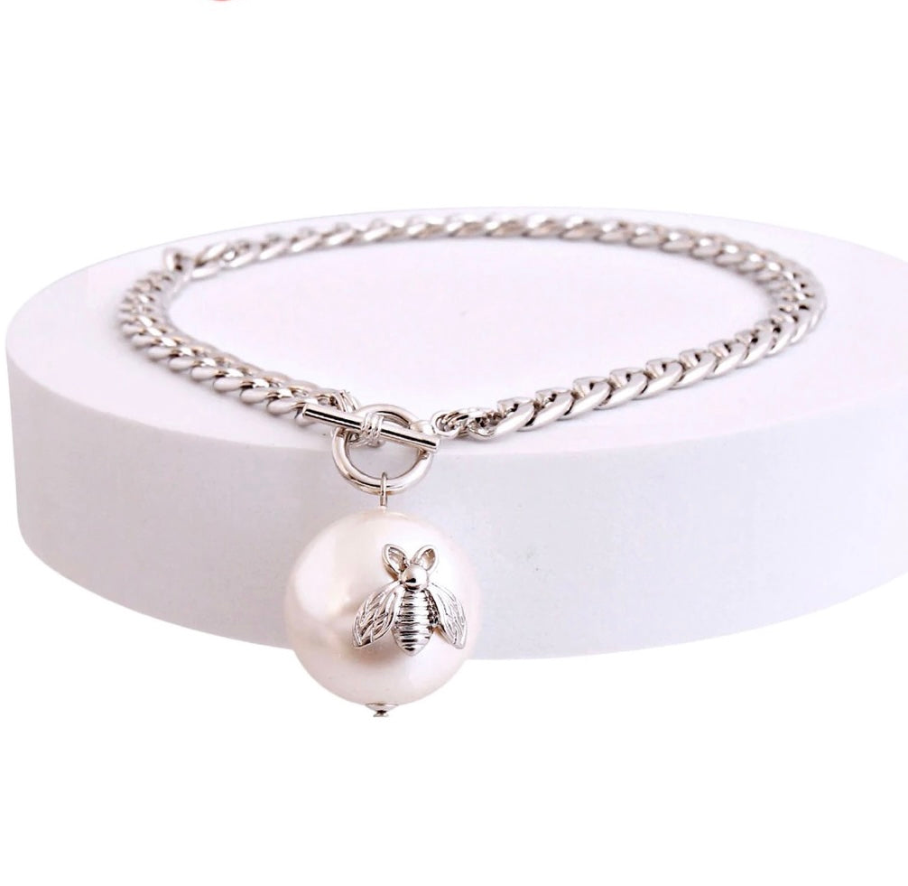 Bee Accented Pearl Chain