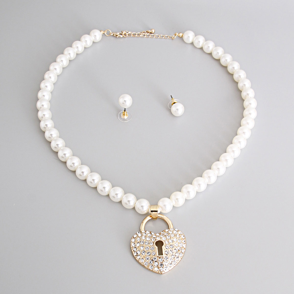 Cream Pearl Heart Lock Pendant Necklace